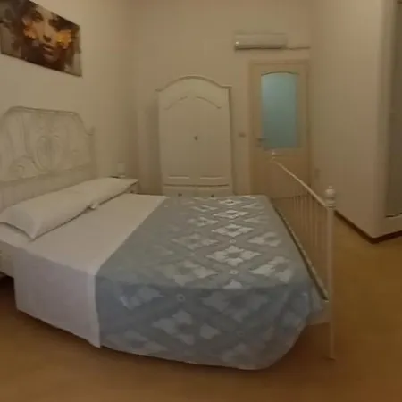 Palazzo Regina Elena Pennula * Matino